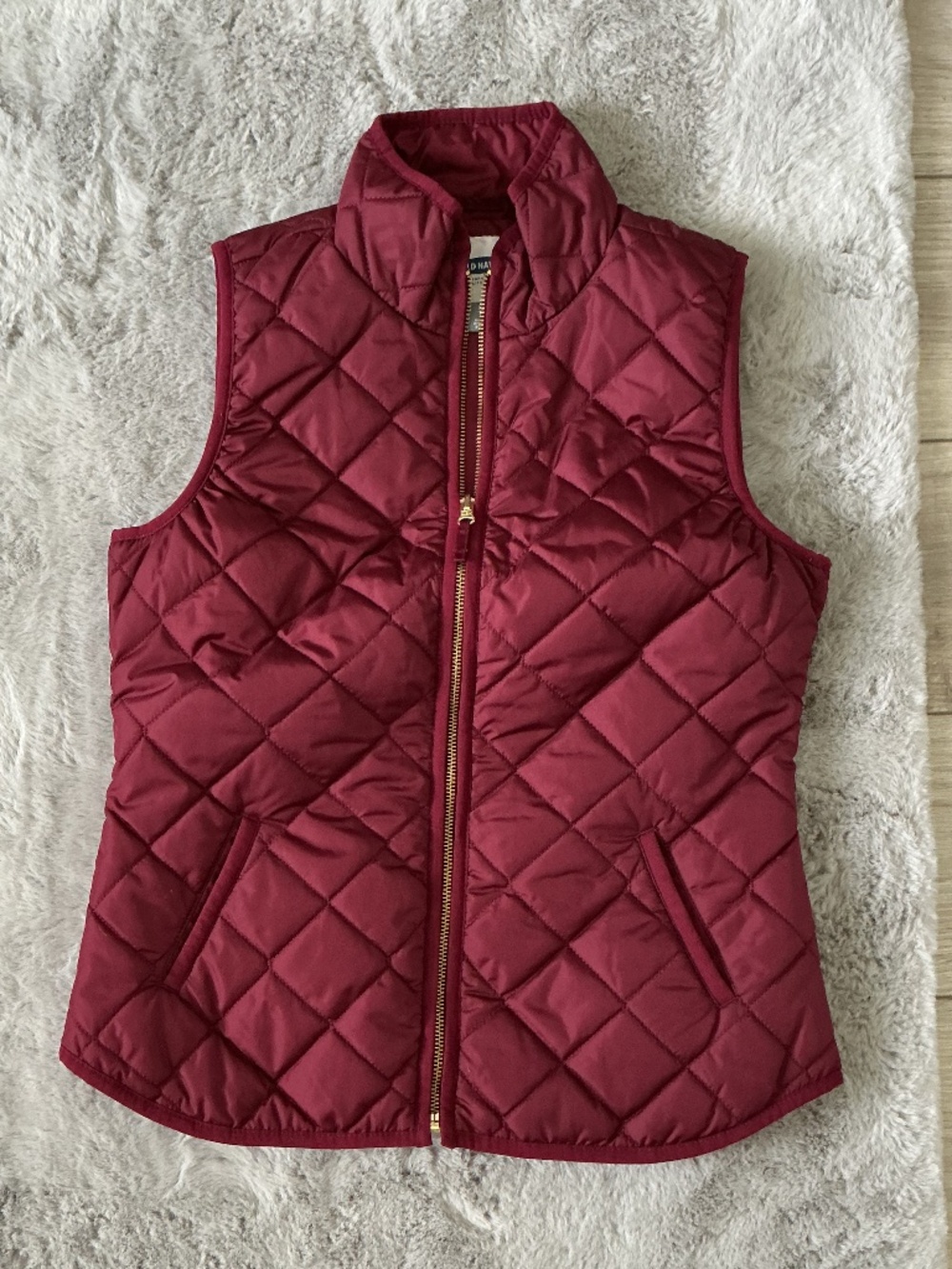 Quilted vest- maroon vest, size xs